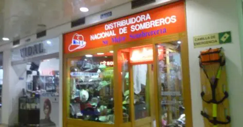 DISTRIBUIDORA NACIONAL DE SOMBREROS CENTRO COMERCIAL SALITRE PLAZA